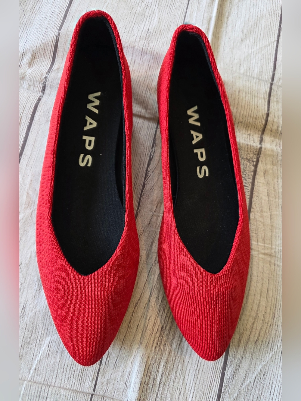 Waps Women's Size 8 red point toe slip on casual Comfort washable shoe